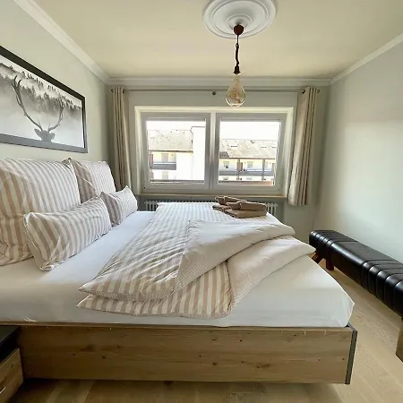 Heller Apartment *